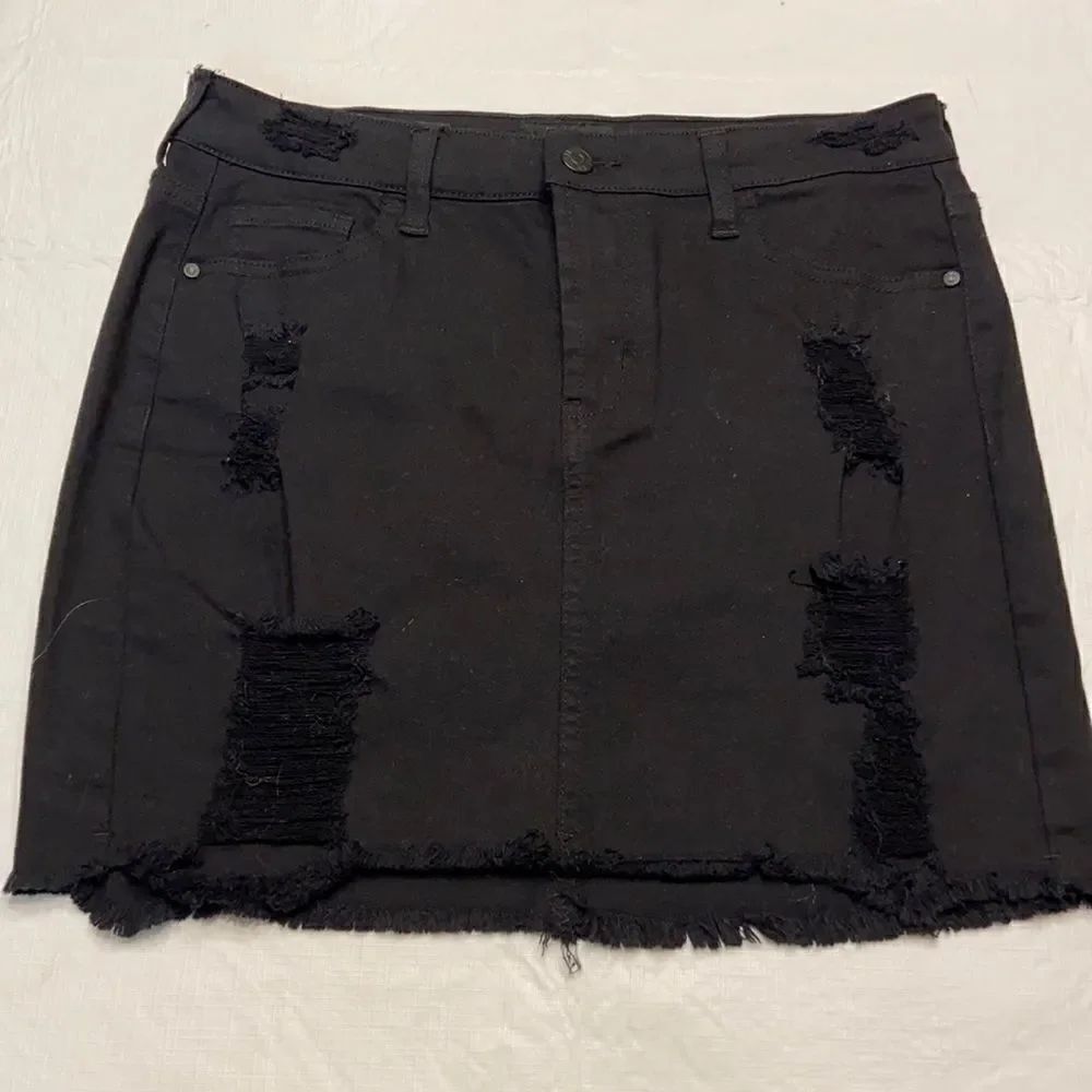 BlackΒ DistressedβDenimβSkirt